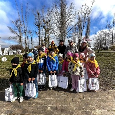 Tradycyjne zbieranie jajek przez przedszkolaków 🐣🐰